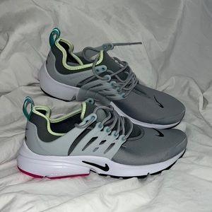Nike Women’s Air Presto